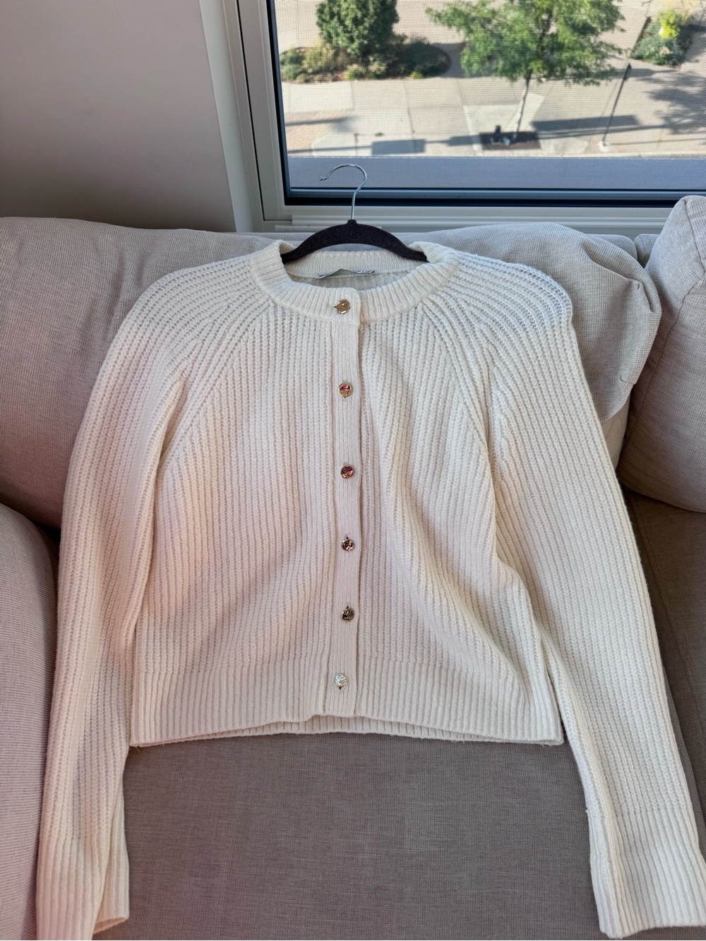 Abercrombie & Fitch Cream Ribbed Button-Front Cardigan